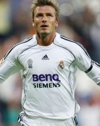  意甲传奇退役，布冯含泪告别绿茵场  